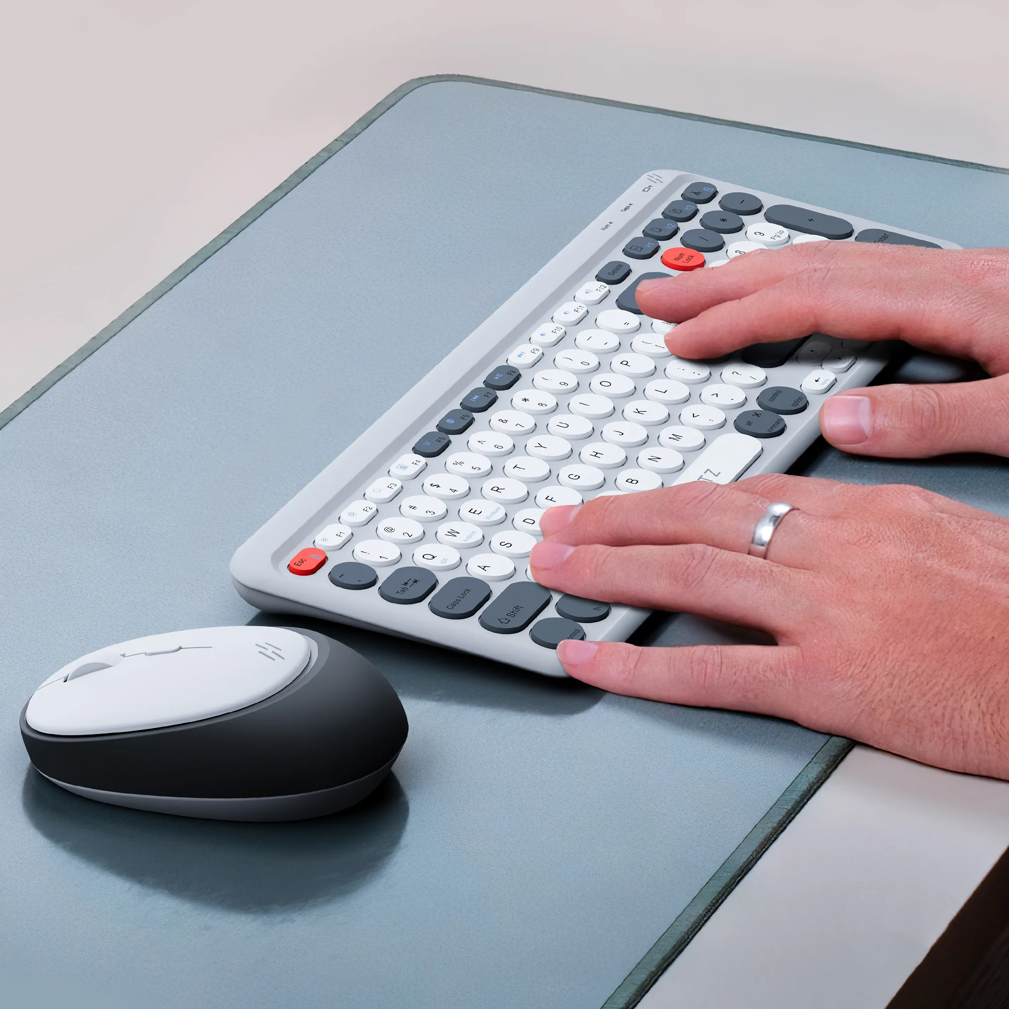 ZK25: 3 in 1 Wireless Keyboard with 2.4G & BT 5.2